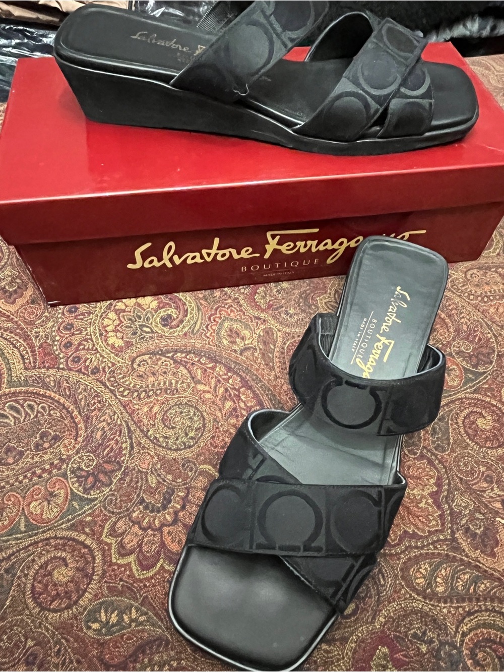 Salvatore Ferragamo Wedge Slide Sandals - 8 - Black